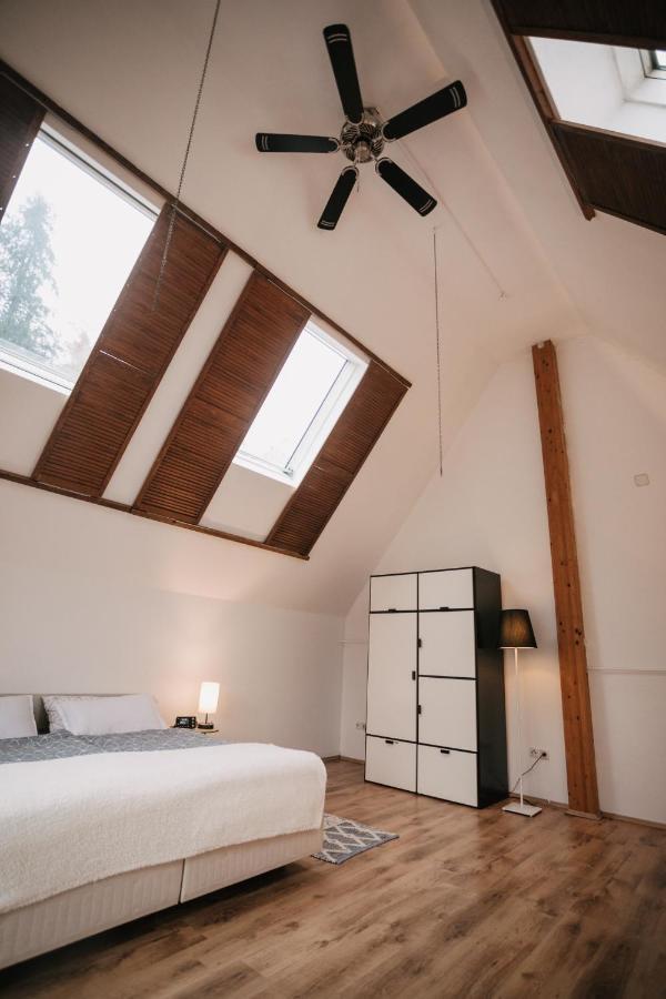 Eigenes Maisonettehaus In Idyllischer Lage Mit Balkon, Nahe Messe, 24H Self-Check In, Gratis Parken Schwabach Exteriér fotografie